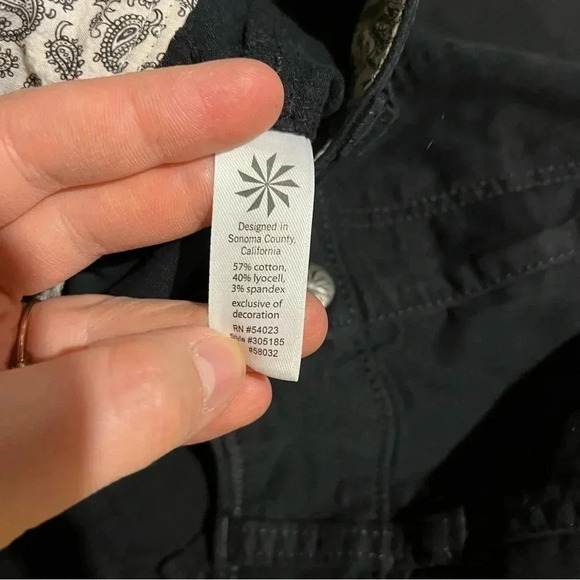 Athleta Everyday Skirt Black Snap Pockets Women’s Size 6 - Picture 9 of 9